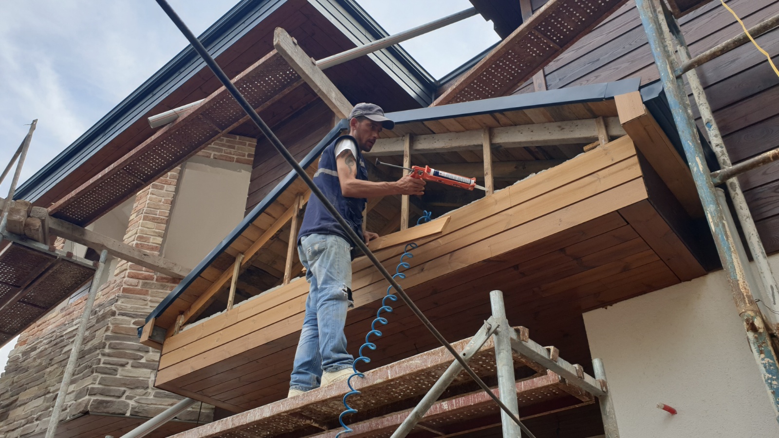 THERMOWOOD AHŞAP CEPHE KAPLAMA UYGULAMAMIZ