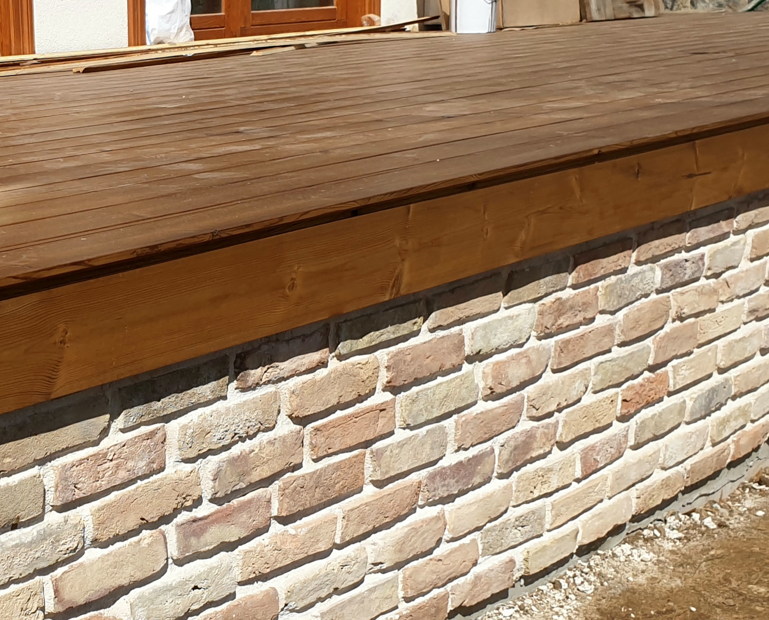 THERMOWOOD AHŞAP DECK  VE KÜLTÜR TUĞLASI UYGULAMAMIZ