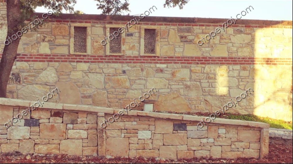 Taş duvar uygulamasından