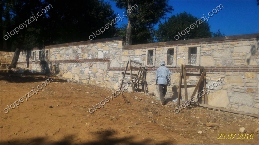 Taş duvar uygulamasından