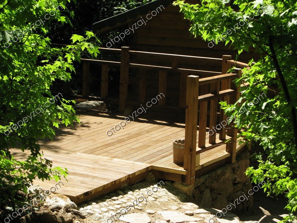 Ahşap seyir terası