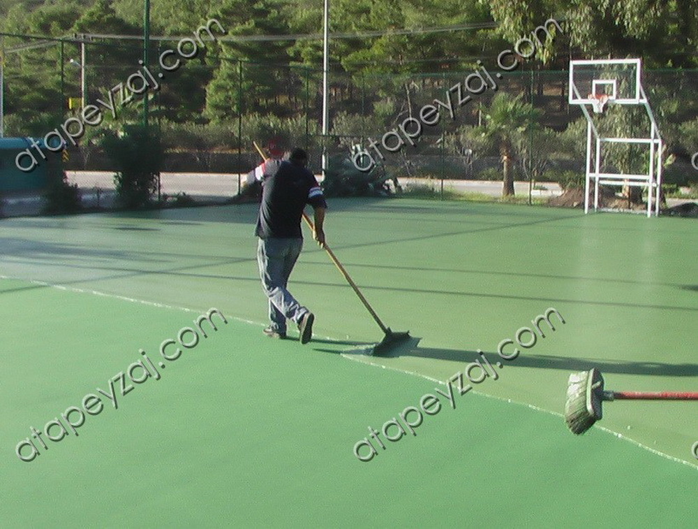 Basketbol -Mini futbol - Voleybol sahası / uygulama anı